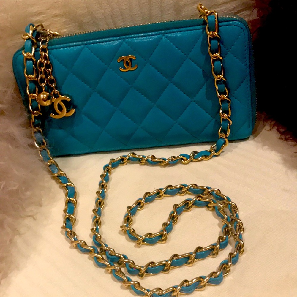 CHANEL wallet on chain crossbody handbag